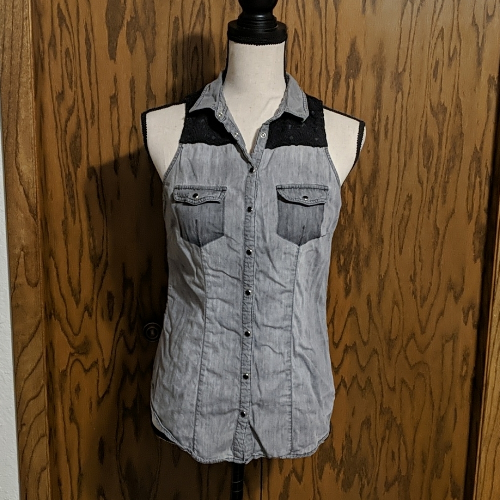 Sleeveless Button Up Top